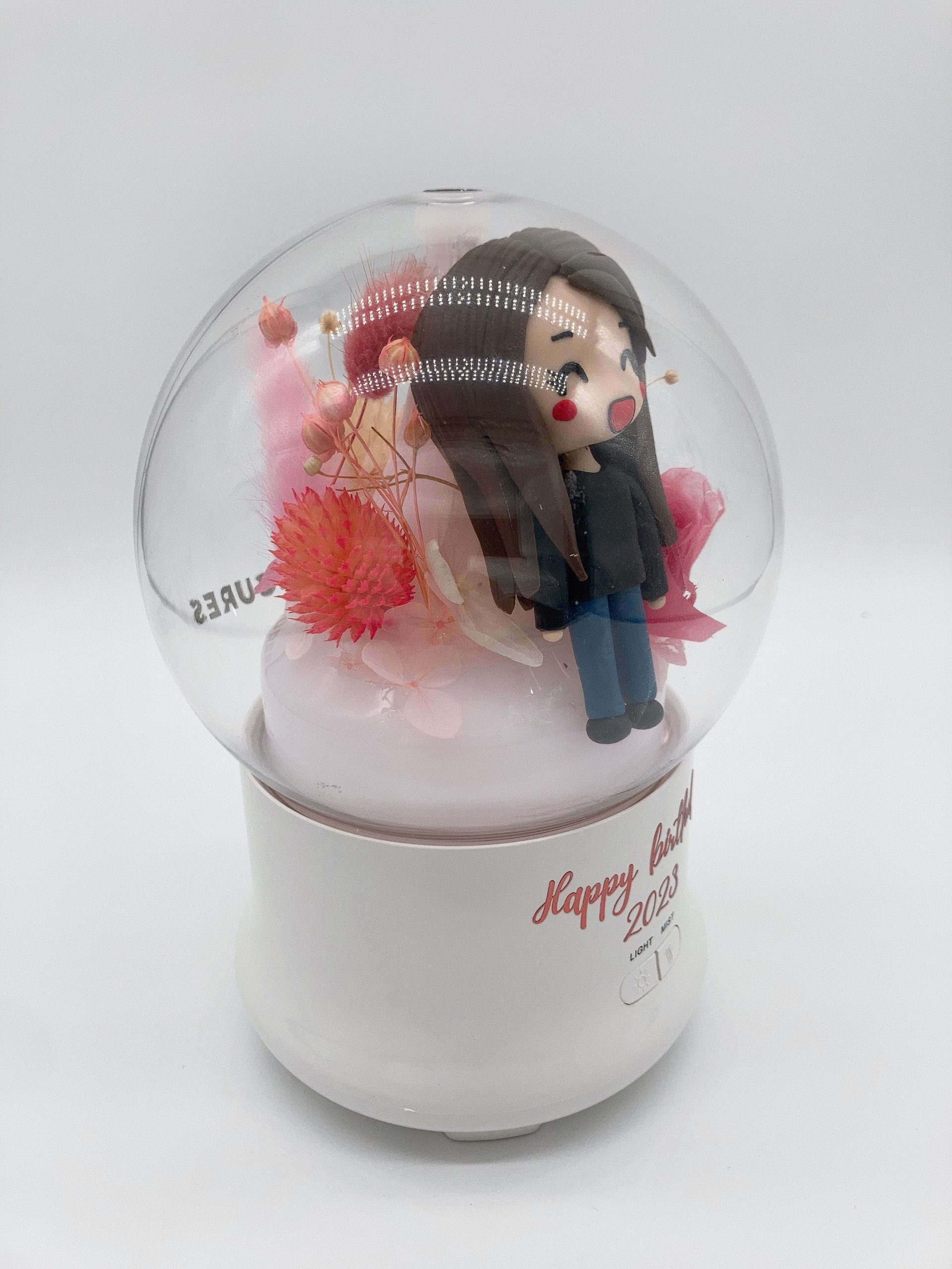 生日禮物永生花加濕器人像公仔、客製化慶生擺設【Happy Birthday 專屬訂造公仔】Birthday Gift Figurine - Image 2
