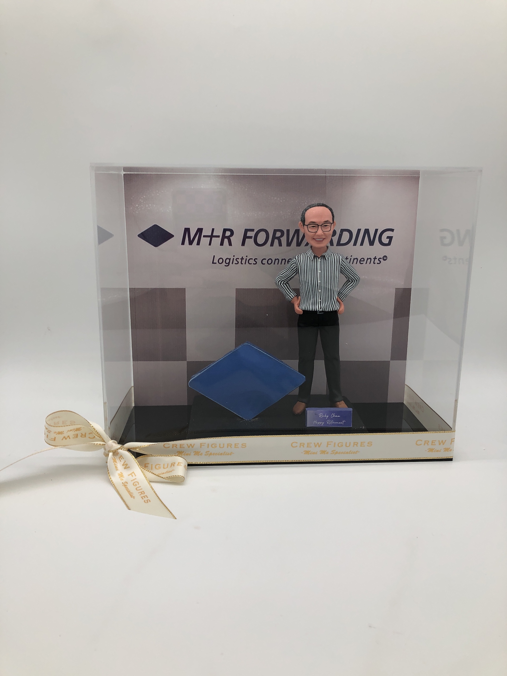 【M+R Forwarding 物流公司職員榮休人像公仔】物流界紀念 / 榮休禮物 / 香港原創設計 M+R Forwarding Retirement