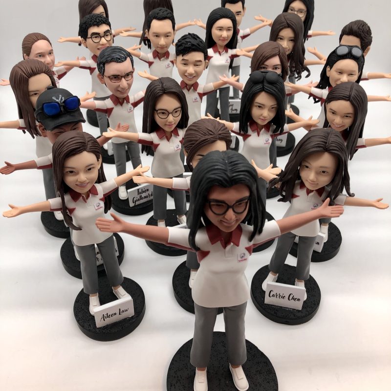 【企業團隊制服人像公仔】客製化同事紀念禮物 / 團隊公仔訂製 / 香港原創設計 Corporate Team Uniform Figurine
