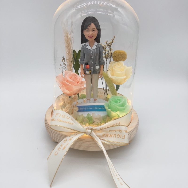 【護士人像公仔】客製化醫護人員榮休與永生花玻璃罩紀念擺設 Nurse Figurine