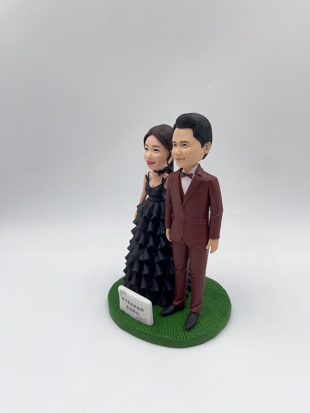 結婚禮物、婚宴人像公仔【結婚情侶人像公仔擺設】客製化新人真人公仔訂造 Wedding Custom Figurine - Image 4