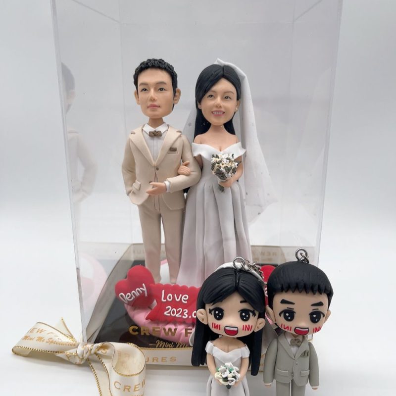 【浪漫西式婚禮新人及Q版匙扣人像公仔】結婚公仔訂造與婚宴擺設 Western Wedding Couple & Chibi Keychain Custom Figure