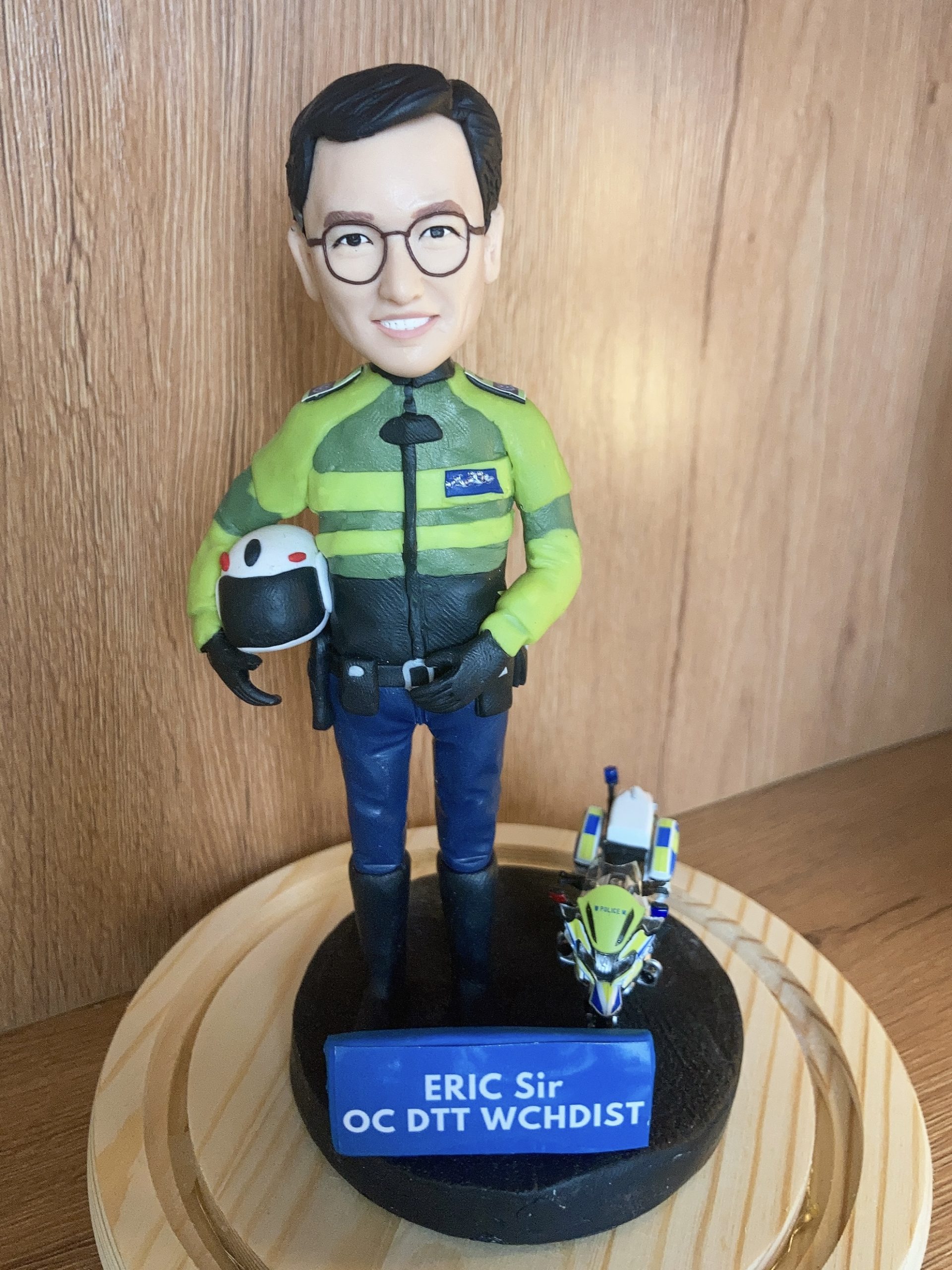 【交通警長及電單車人像公仔】警察紀念禮物與客製化公仔 Traffic Police Officer & Motorcycle Custom Figure