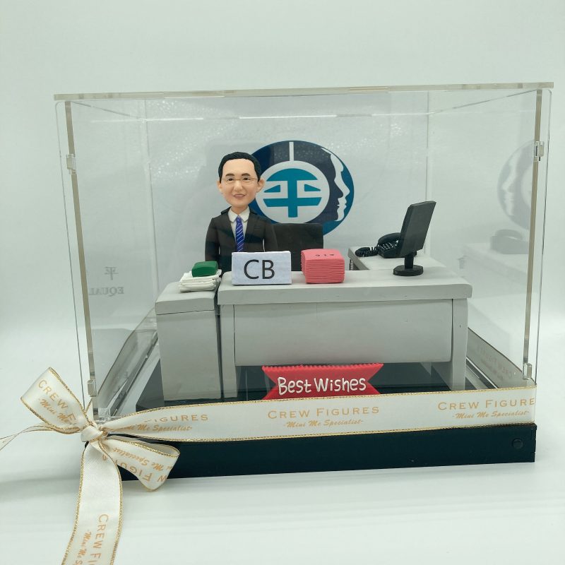 平機會人像公仔・離職紀念禮物推薦【香港平等機會委員會職員人像公仔】EOC 職員道別紀念品 / 辦公室造型公仔 / 香港訂造禮物 EOC Figurine
