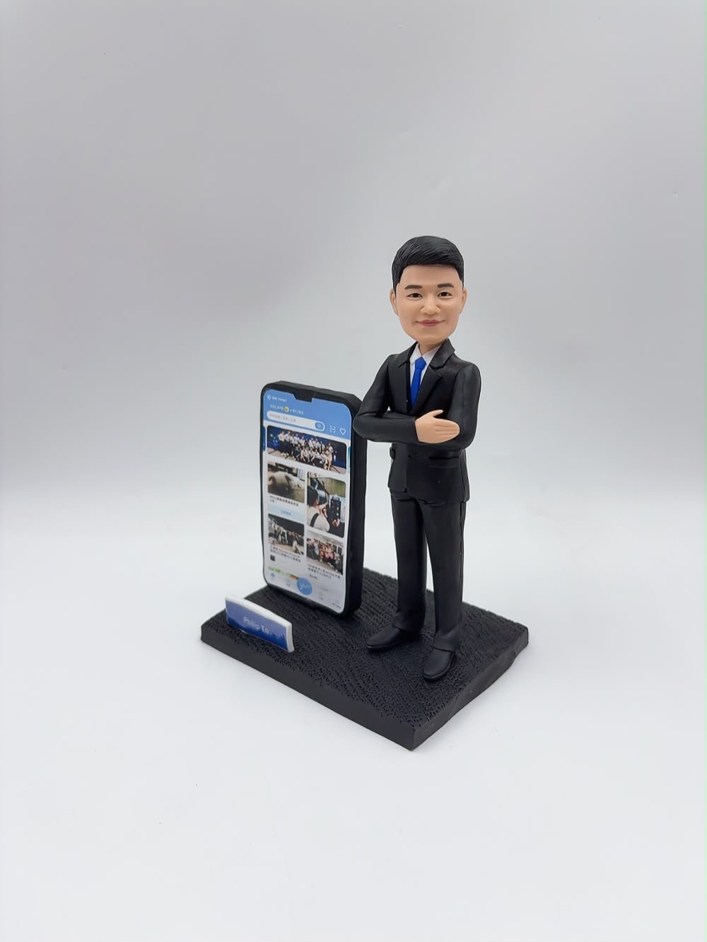 程式員設計師紀念人像公仔、IT 專才客製化西裝手辦【手機 App 界面】Programmer Figurine - Image 3