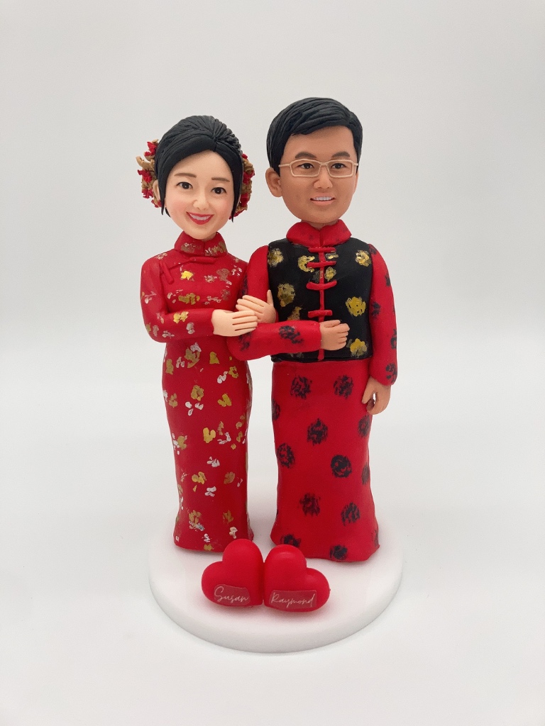 中式結婚裙褂人像公仔、新人過大禮婚宴人像擺設【中式傳統裙褂與馬褂雙人新婚造型】Traditional Chinese Wedding Qun Kwa and Ma Gua Couple Figurine