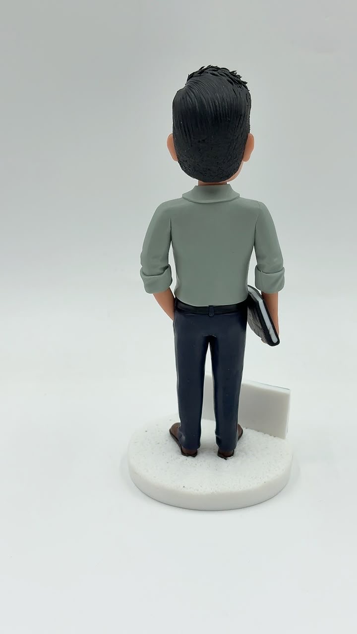 教師禮物首選【尊師重道教師人像公仔】老師榮休紀念品、學校教育工作者客製化公仔 Teacher Appreciation Figurine - Image 2